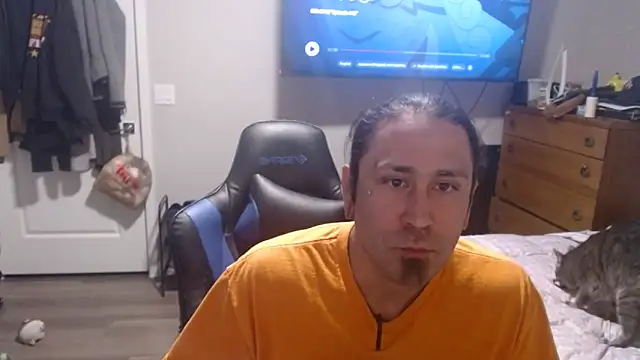 Snapshot of KatMan2869 chatting on June 6, 7:13 am KatMan2869 online show from June 6, 7:13 am