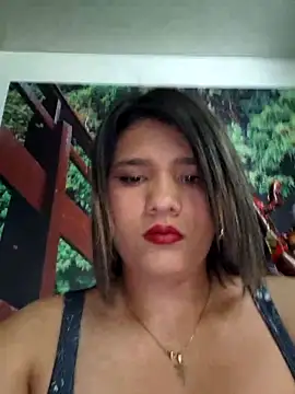 Snapshot of CinthiaRouse33 chatting on October 21, 3:46 pm CinthiaRouse33 online show from October 21, 3:46 pm