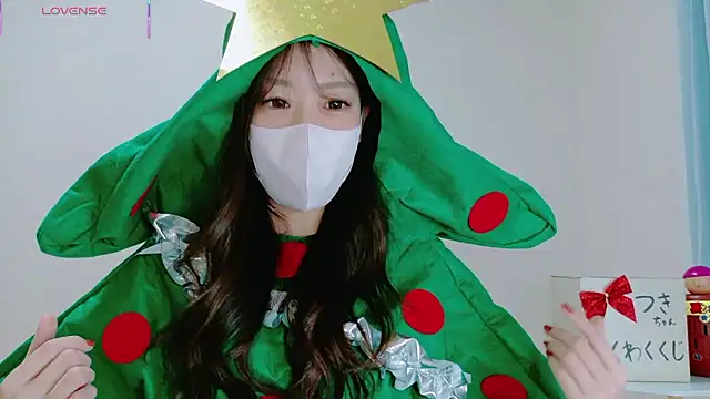 TSUKI circle online show from December 14, 2:11 pm