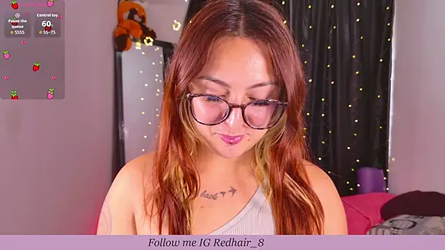 Rhosynn online show from October 22, 8:41 pm