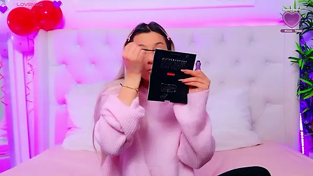 Snapshot of AriannaSins chatting on February 19, 1:07 pm AriannaSins online show from February 19, 1:07 pm