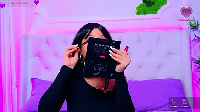 Snapshot of AriannaSins chatting on March 16, 1:26 pm AriannaSins online show from March 16, 1:26 pm