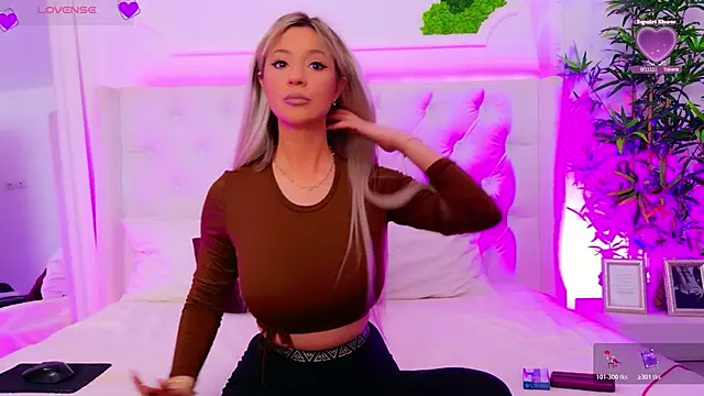 Snapshot of AriannaSins chatting on March 27, 1:22 pm AriannaSins online show from March 27, 1:22 pm