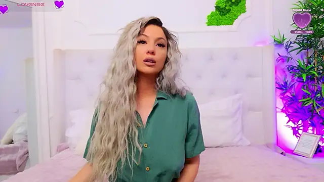 AriannaSins online show from May 6, 12:21 pm