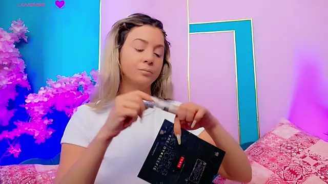 AriannaSins online show from July 17, 11:17 am