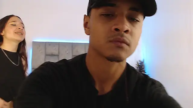 Snapshot of SweetAndSinful chatting on November 18, 3:56 am SweetAndSinful online show from November 18, 3:56 am