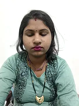 Snapshot of DESHI-BHAVI chatting on October 16, 4:35 am DESHI-BHAVI online show from October 16, 4:35 am