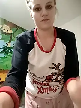 Snapshot of SandyCassie chatting on October 23, 12:21 am SandyCassie online show from October 23, 12:21 am