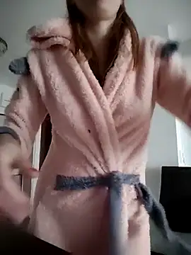 Snapshot of SandyCassie chatting on November 5, 7:52 am SandyCassie online show from November 5, 7:52 am