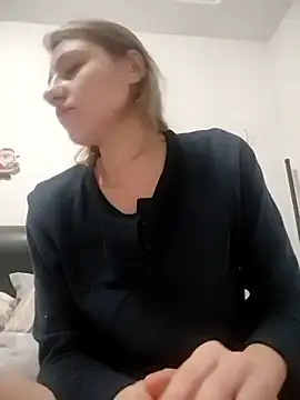 Snapshot of SandyCassie chatting on November 30, 6:06 am SandyCassie online show from November 30, 6:06 am