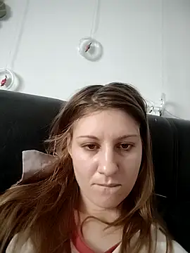 Snapshot of SandyCassie chatting on December 4, 7:28 am SandyCassie online show from December 4, 7:28 am