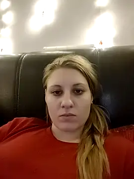 Snapshot of SandyCassie chatting on December 14, 8:13 pm SandyCassie online show from December 14, 8:13 pm