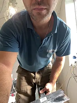 Snapshot of AndyLynn chatting on October 24, 7:38 am AndyLynn online show from October 24, 7:38 am