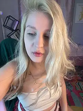 cold blondie online show from June 13, 5:27 am