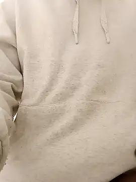 Snapshot of boujee_t chatting on November 17, 7:58 am boujee t online show from November 17, 7:58 am