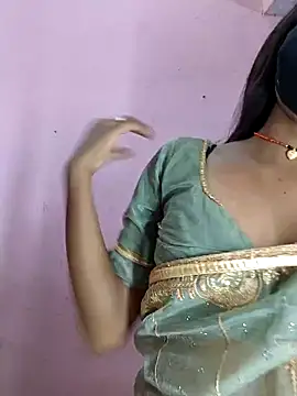 Snapshot of sweet_couple99 chatting on November 1, 5:15 pm sweet couple99 online show from November 1, 5:15 pm