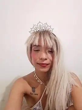 Snapshot of Teressa_Love chatting on November 11, 3:34 pm Teressa Love online show from November 11, 3:34 pm