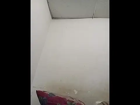 Snapshot of Teressa_Love chatting on November 27, 9:44 am Teressa Love online show from November 27, 9:44 am