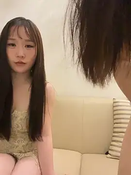 Snapshot of anqi6376 chatting on April 15, 4:03 pm anqi6376 online show from April 15, 4:03 pm