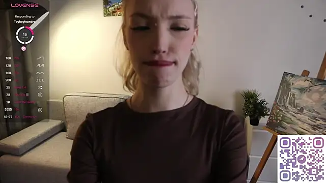 Snapshot of Grace_Glend chatting on June 10, 10:19 pm Grace Glend online show from June 10, 10:19 pm