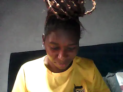 sexysmalldaily04 online show from October 18, 1:45 pm