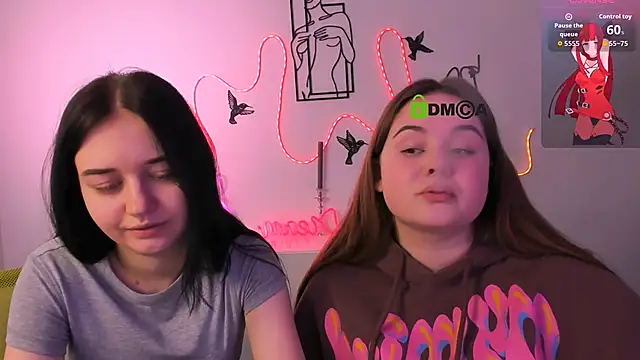 Snapshot of miki_ti chatting on December 18, 8:53 am miki ti online show from December 18, 8:53 am