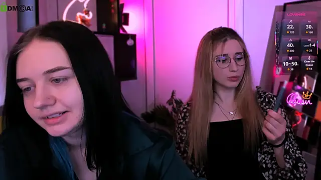 Snapshot of miki_ti chatting on January 12, 12:43 pm miki ti online show from January 12, 12:43 pm