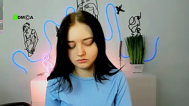 Snapshot of miki_ti chatting on January 19, 10:19 am miki ti online show from January 19, 10:19 am