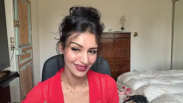 Snapshot of Lailawick chatting on July 15, 5:07 pm Lailawick online show from July 15, 5:07 pm