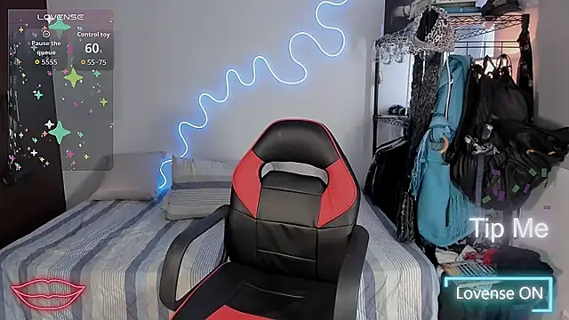 Lyric Mirage online show from November 4, 12:59 pm