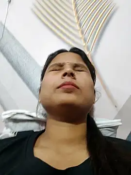 Snapshot of Anshika1431 chatting on November 14, 6:01 am Anshika1431 online show from November 14, 6:01 am