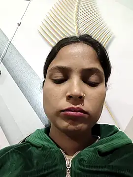 Snapshot of Anshika1431 chatting on December 5, 4:14 pm Anshika1431 online show from December 5, 4:14 pm