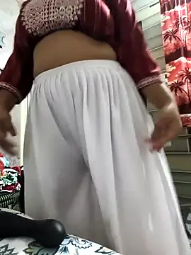 Anshika1431 online show from February 4, 9:26 am