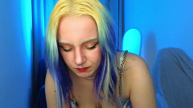 AleksaDivine online show from November 1, 9:06 pm