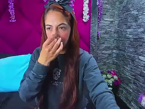 MariamGray1 online show from October 25, 4:57 pm