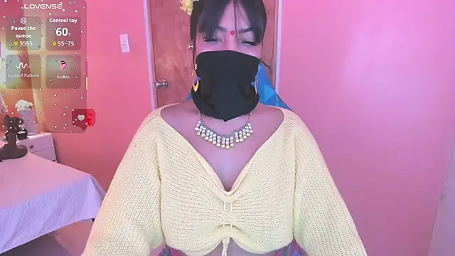 Snapshot of Iniya_Parul chatting on November 7, 1:33 pm Iniya Parul online show from November 7, 1:33 pm