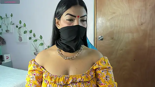 Snapshot of Iniya_Parul chatting on June 19, 2:10 pm Iniya Parul online show from June 19, 2:10 pm