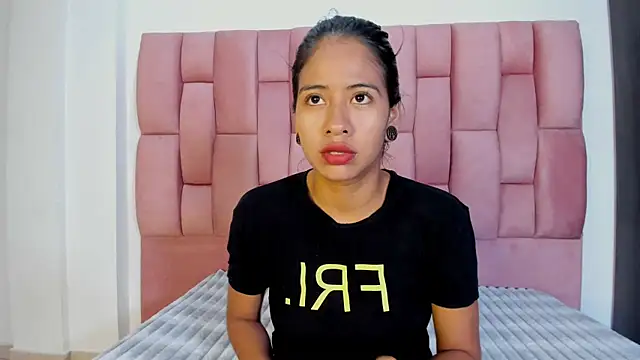 Snapshot of EuphoriaSavage chatting on October 24, 12:56 pm EuphoriaSavage online show from October 24, 12:56 pm