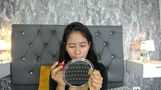 Snapshot of EuphoriaSavage chatting on November 14, 1:10 pm EuphoriaSavage online show from November 14, 1:10 pm