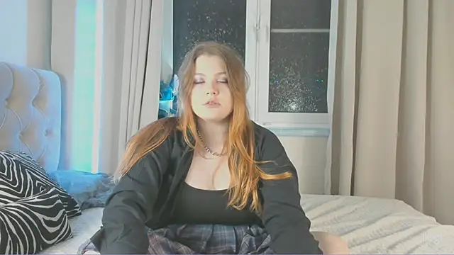 Snapshot of EvaBelial666 chatting on October 18, 12:24 am EvaBelial666 online show from October 18, 12:24 am