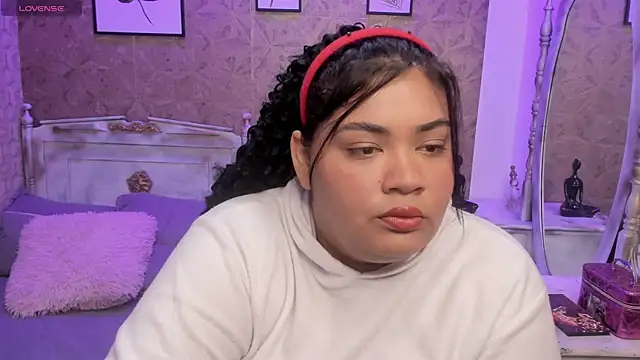 Sara clk online show from March 3, 8:04 pm