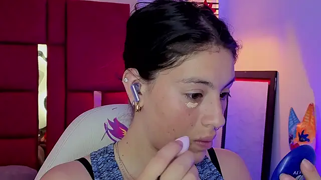 moon winy online show from March 26, 11:27 am