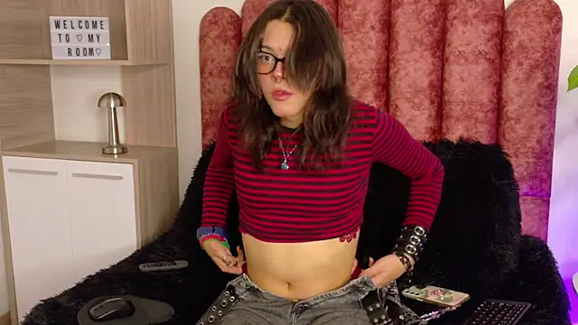 Lullaby Charade online show from November 22, 12:15 pm