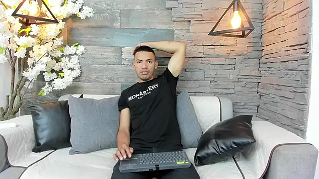 Snapshot of OwenPyerce chatting on October 25, 12:45 pm OwenPyerce online show from October 25, 12:45 pm