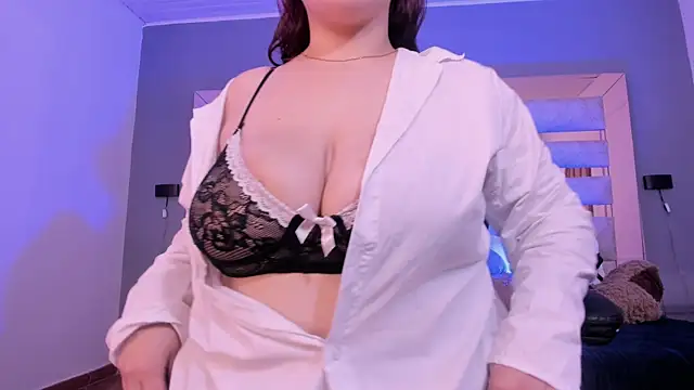 Snapshot of VictoriaCortezz chatting on October 18, 3:31 am VictoriaCortezz online show from October 18, 3:31 am
