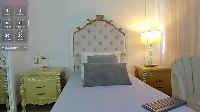 Snapshot of jessi_lopez45 chatting on October 27, 7:29 pm jessi lopez45 online show from October 27, 7:29 pm