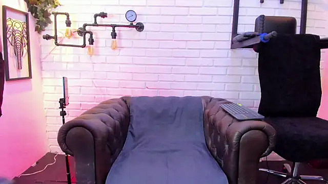 GabrielDraiven online show from November 26, 7:59 pm