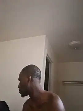 Snapshot of inked_rayray chatting on March 28, 5:01 pm inked rayray online show from March 28, 5:01 pm