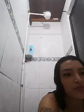 nicole-roman online show from May 8, 2:33 pm