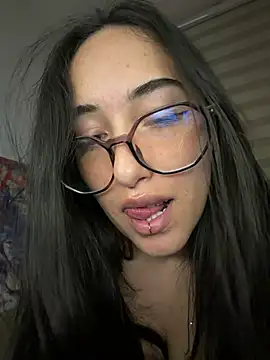 Kiss Sophi online show from July 20, 11:40 pm